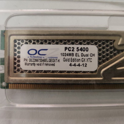 OCZ DDR2 PC2 5400 1024mb Gold Edition GX XTC memories like new, 4 pieces