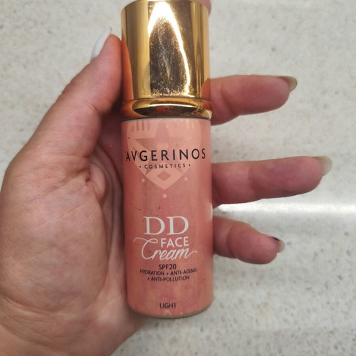 Avgerinos Cosmetics DD Face Cream 20SPF like new