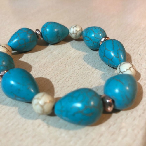 Bracelet with semi-precious stones new, haolites and hematite