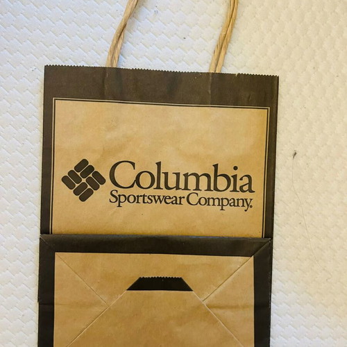 Branded gift bags pack of 12 like new