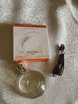 Hermes Eau De Merveilles miniature eau de toilette 7.5ml new with cord