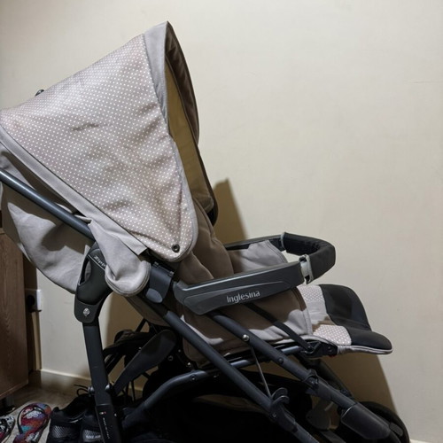 Inglesina Zippy stroller set like new with umbrella, changing bag, footmuff, rain cover