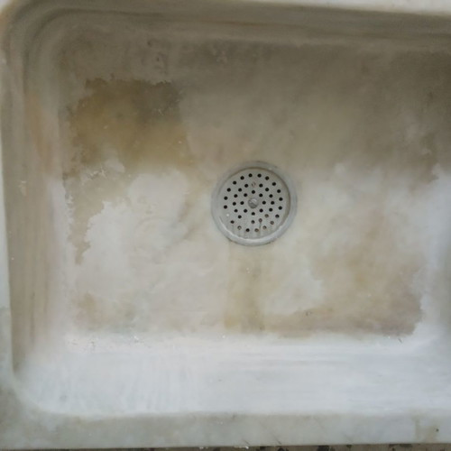 Marble sinks used in various sizes