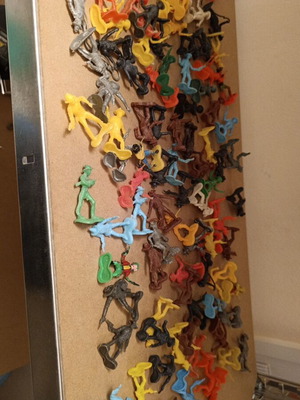 Cowboy figures used, pack of 100, 5 cm and 7 cm