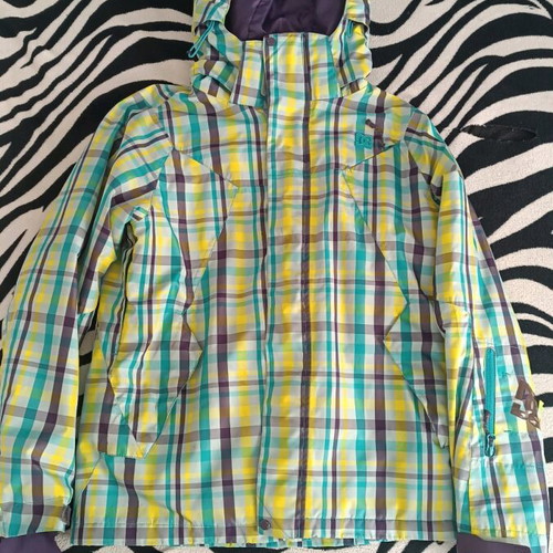 DC shoes snowboard jacket like new, size M
