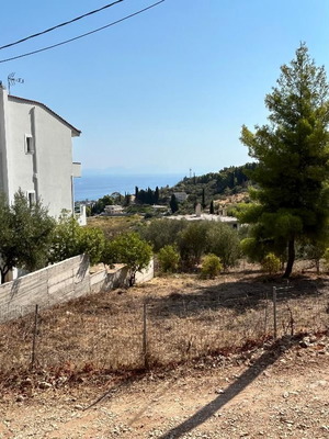 Corner Land Plot 425 m² in Ano Loutro Xylokastro, Buildable
