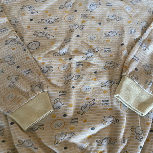 Pajama set 10 years used, beige and yellow