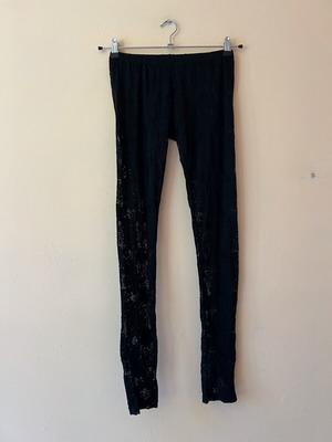 Lace leggings with elastic waist size M by BIK BOK like new