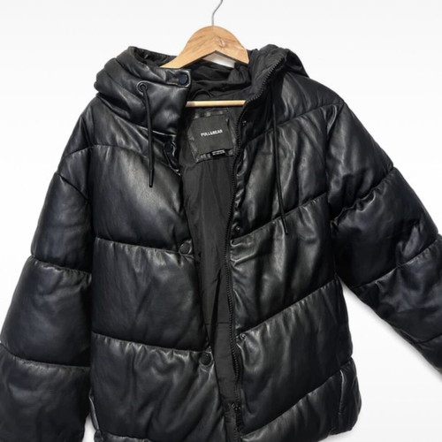 Pull & Bear thick jacket like new, black, size L