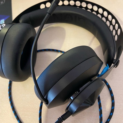 Lenovo Legion H300 Over Ear Gaming Headset like new with 3.5mm connection