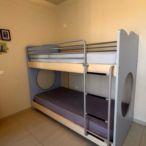 Neoset bunk bed with desk like new, two slightly used mattresses