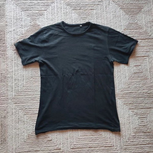 Admiral Black T-shirt Size M like new