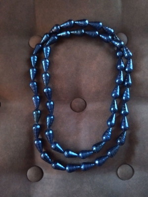 Long double necklace like new, blue