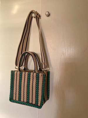 H&M Mini City Bag Raffia ριγέ καινούργιο, χιαστί, μπεζ και πράσινο