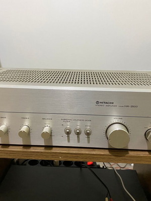 Hitachi HA-2500 Vintage ενισχυτής μεταχειρισμένος, πλήρως λειτουργικός
