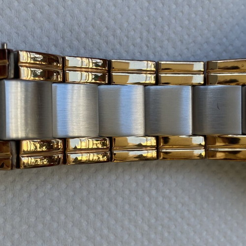 Kenneth Cole Reaction KC3789 watch new, quartz, stainless steel