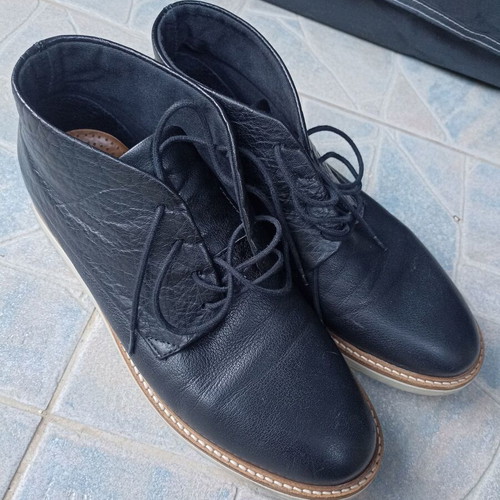 Men's black leather boots size 44 like new