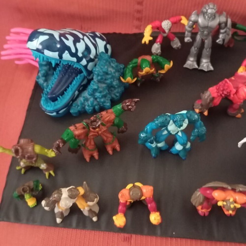 Kormites like new, pack of 30 authentic pieces