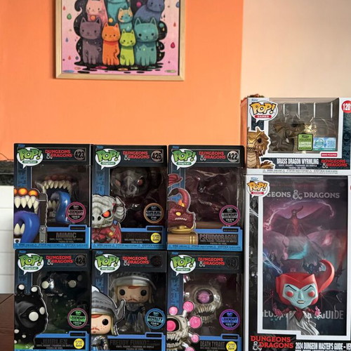 Funko Pop Dungeons & Dragons bundle like new, 8 pieces limited editions