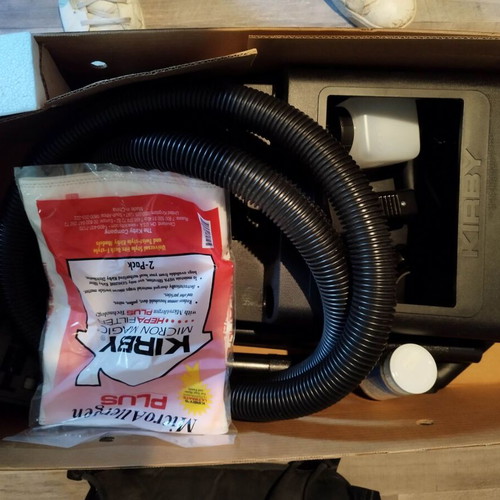 Rainbow Avalir vacuum cleaner with accessories