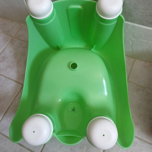 Pouf OK Baby Bath Seat and Child Chair Green like new