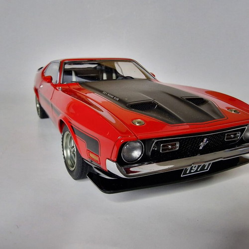 Autoart Millennium 1971 Ford Mustang Mach 1 Fastback Red LE 1:18 scale new