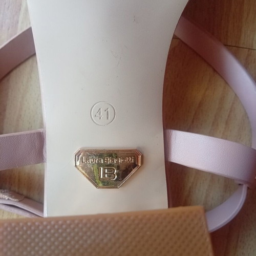 Laura Biagiotti leather sandals size 41 like new, pink