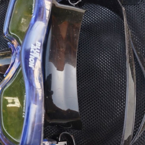 Blue Action Matrix diving mask like new