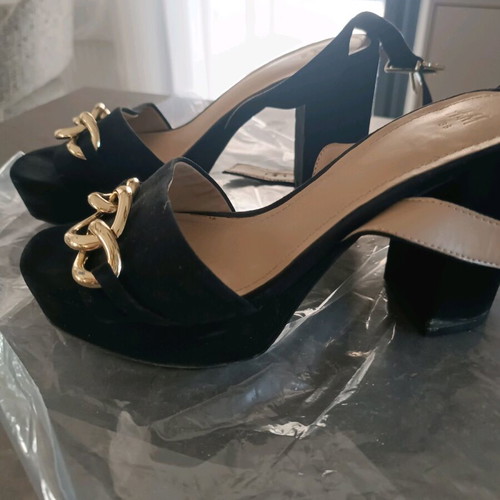 H&M high black sandals like new with chain, size 38