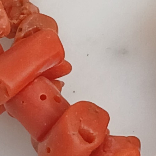 Necklace with large natural coral pieces, 50 cm