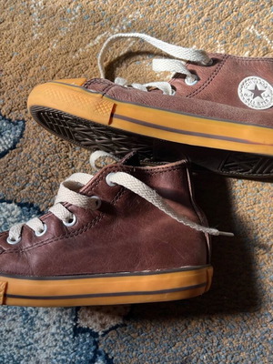Δερμάτινα παπούτσια Converse All Star νούμερο 26 σαν καινούργια, καφέ