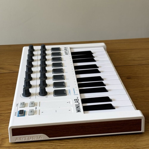 Arturia MiniLab MK2 MIDI Controller used, good condition