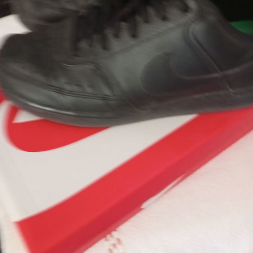 Nike men's casual shoes size 42 like new, black