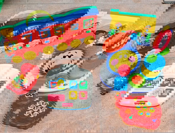 Играчки Fisher Price и други