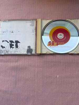 Reveal REM CD