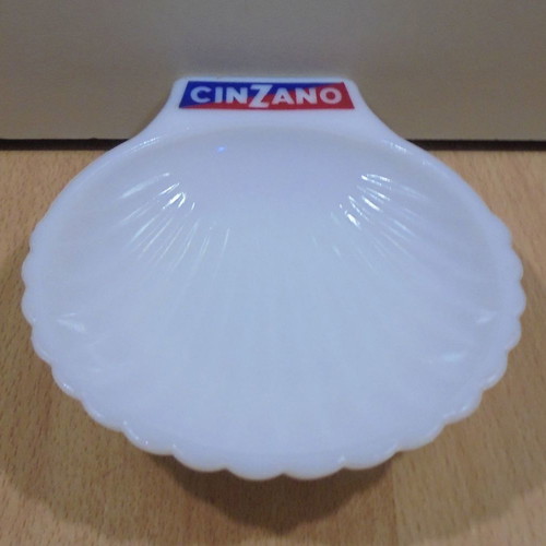 Cinzano Vermouth old promotional opaline bowl used shell-shaped