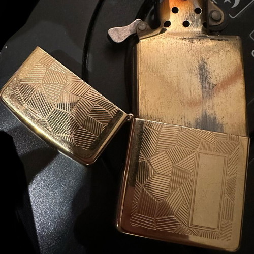 Zippo gold plated like new