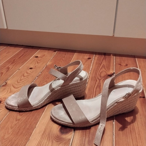 Parex beige platform espadrille sandals