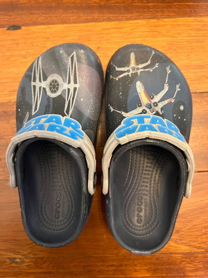 Crocs kids Star Wars shoes size C10 27-28
