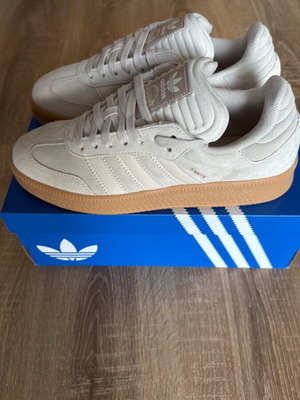 Adidas Samba XLG παπούτσια καινούργια, μέγεθος 43,5, μπεζ