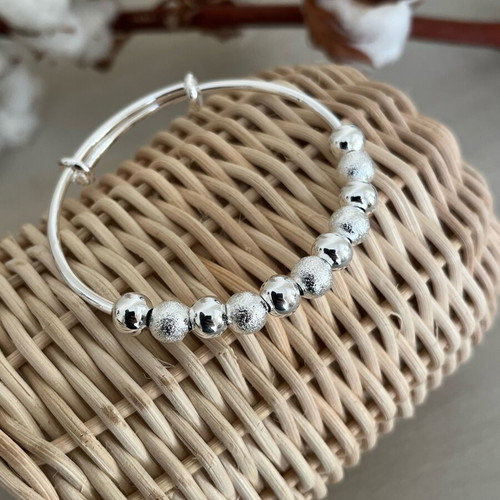Adjustable bracelet new, silver