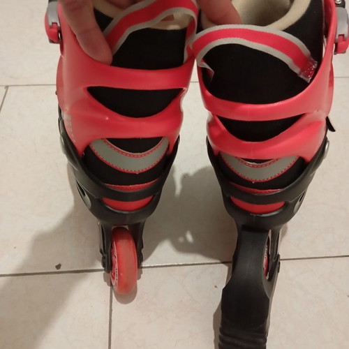Amila Inline Skate black/red like new, size 34-37