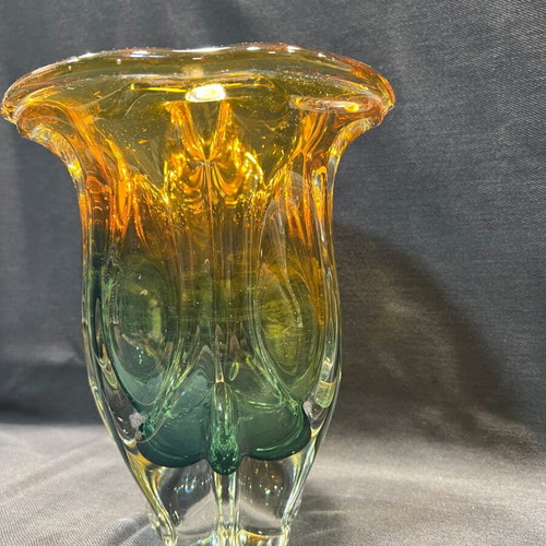 Glass vase like new with yellow-orange and green colors