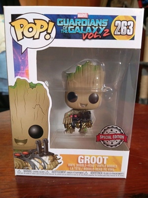 Funko Pop Groot Special Edition new