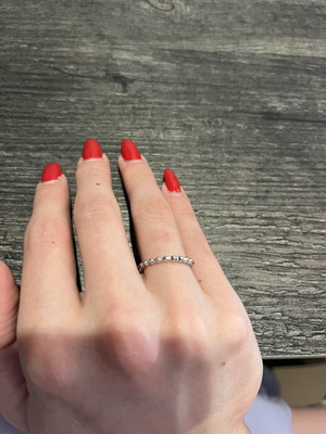 Silver ring like new in excellent condition