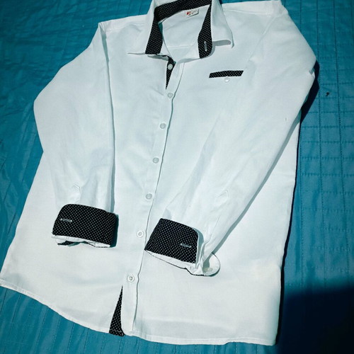 White Funky teenage shirt like new with blue details, size 16