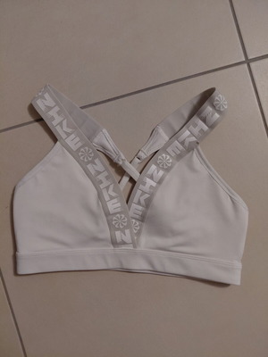 Nike Indy Logo women's sports bra new, white, size S
