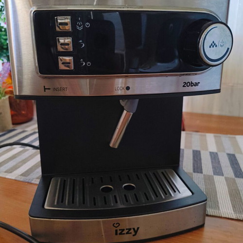 Izzy Barista 20 bar espresso machine