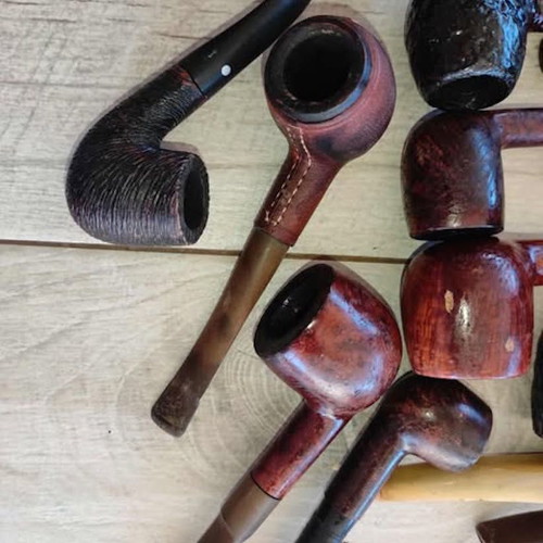 Tobacco pipes used, collection of 25 pieces with case