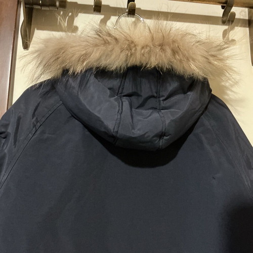 Men's 3/4 jacket with natural fur hood, like new, size M